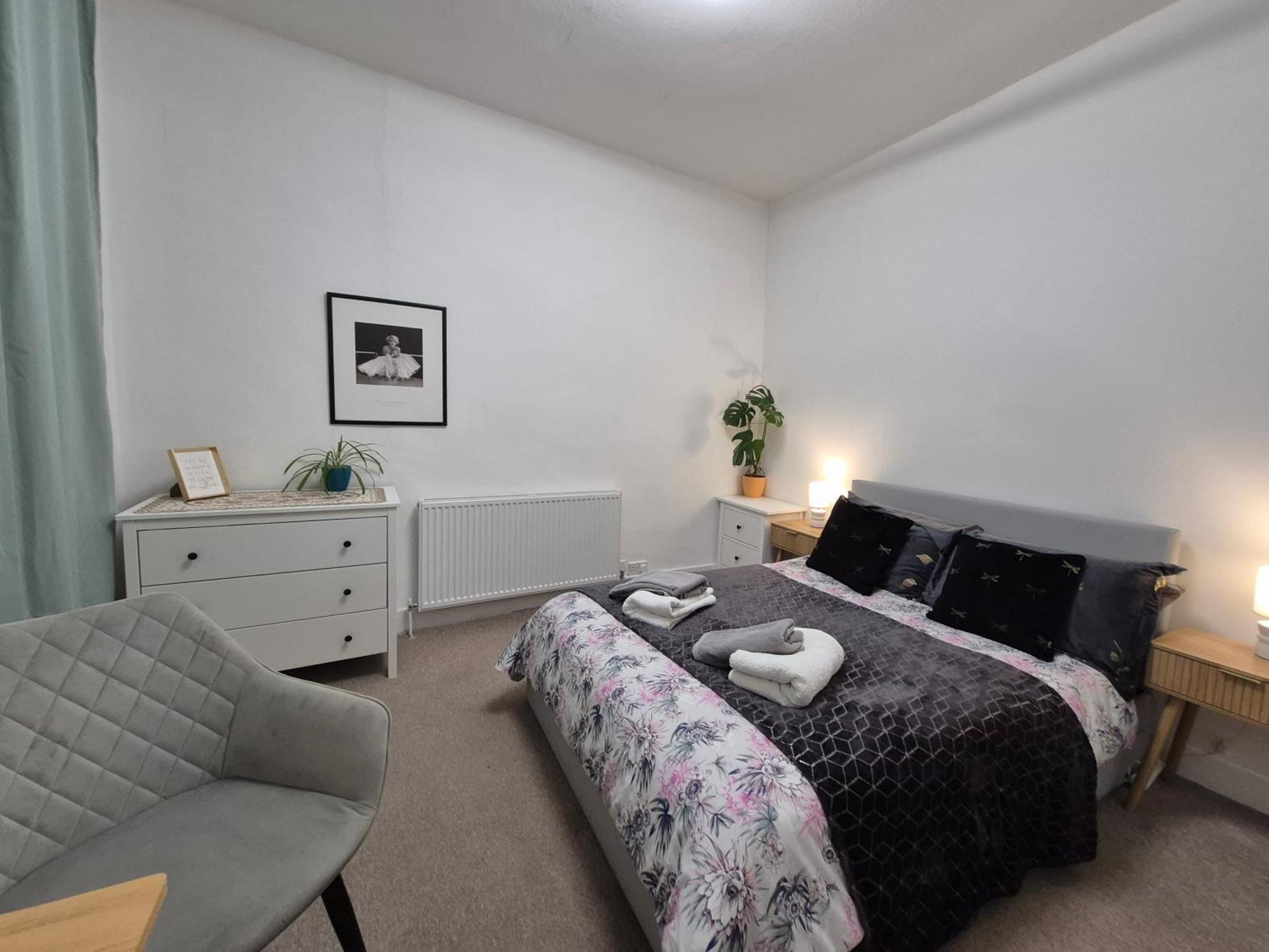 Stylish And Bright Flat In London N8 Turnpike Lane - Piccadilly Line Apartment Exterior photo